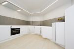 Cocina minimalista instalada por Soinco en Cantabria