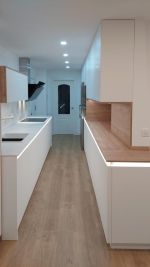 Distribución de cocina en paralelo