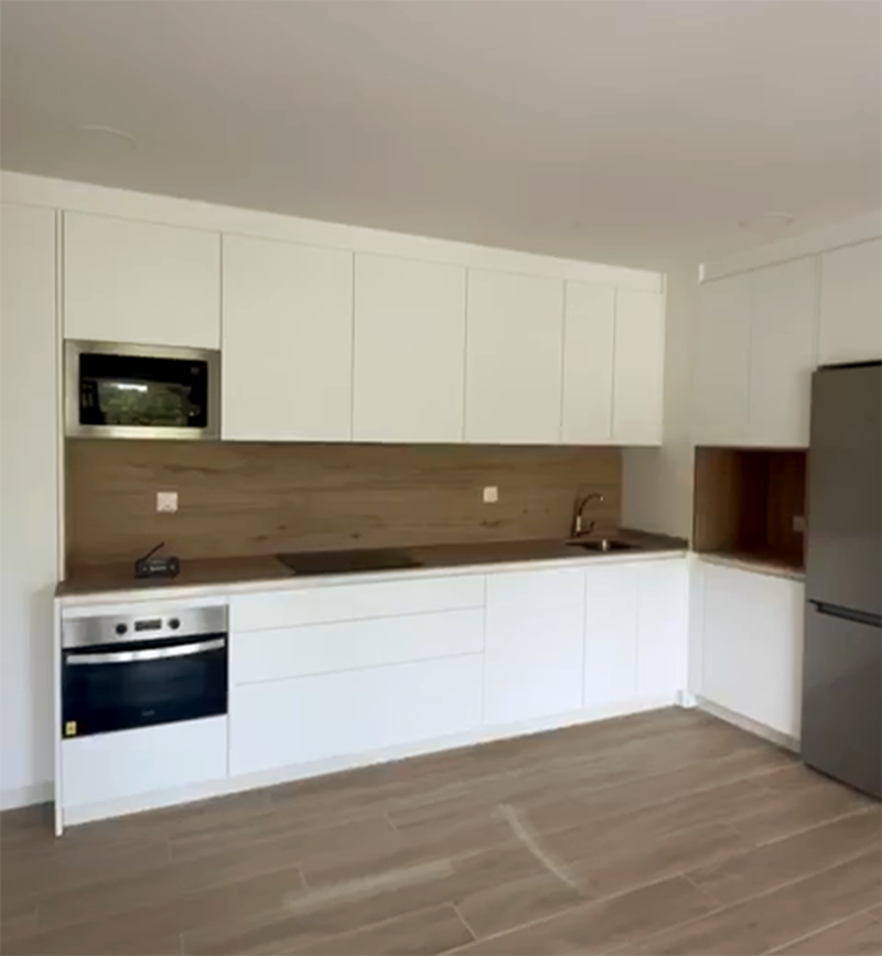 cocina minimalista blanca